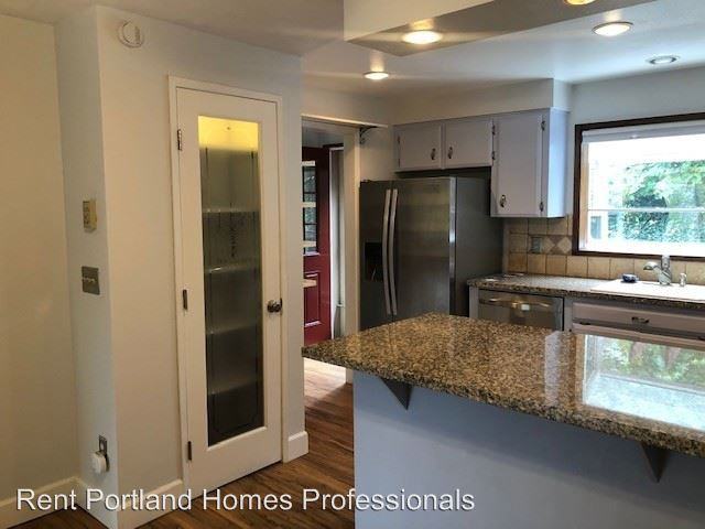 24046 Treehill Drive - Photo 3 of 23