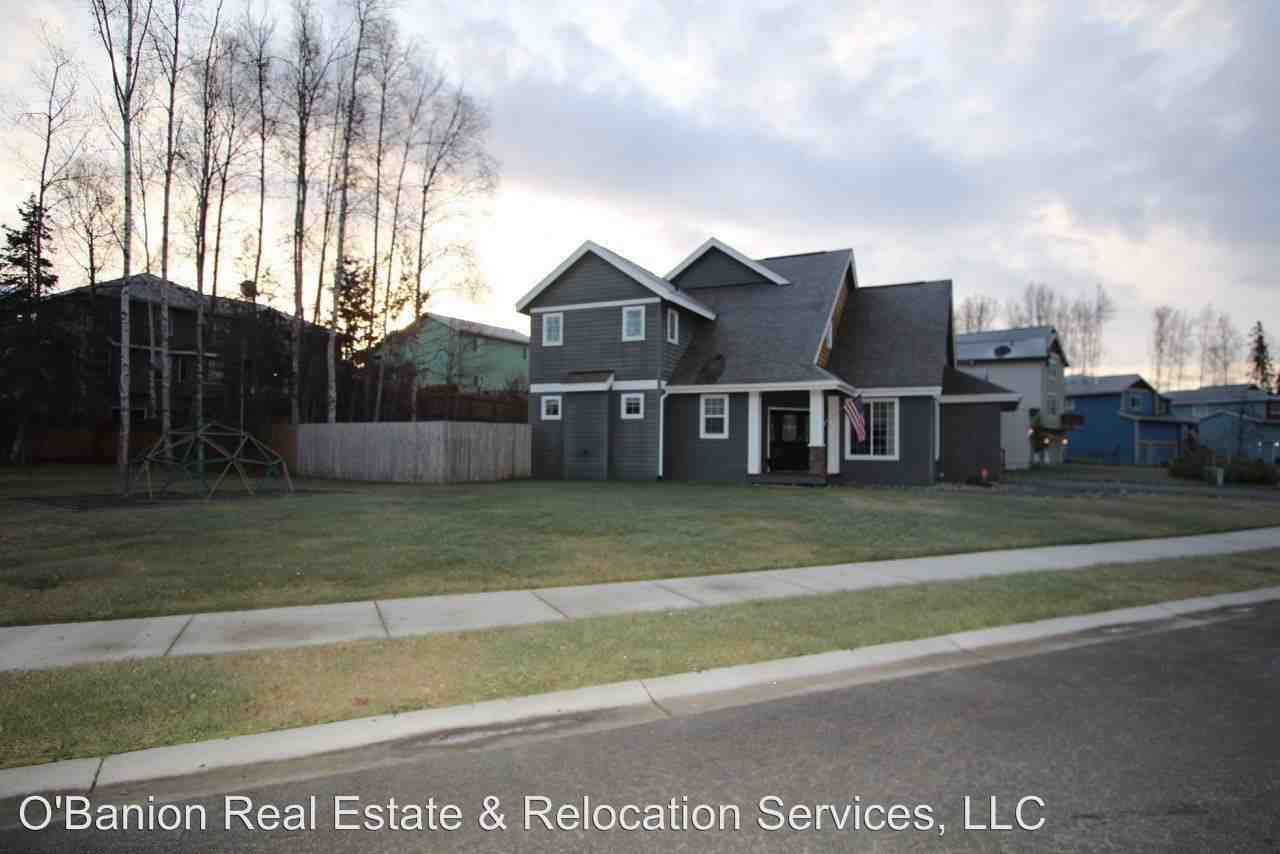 13617 Charmley Circle - Photo 2 of 32