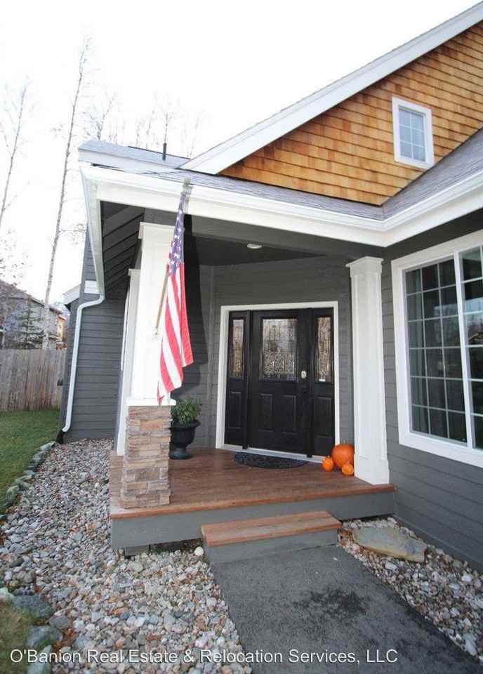 13617 Charmley Circle - Photo 3 of 32