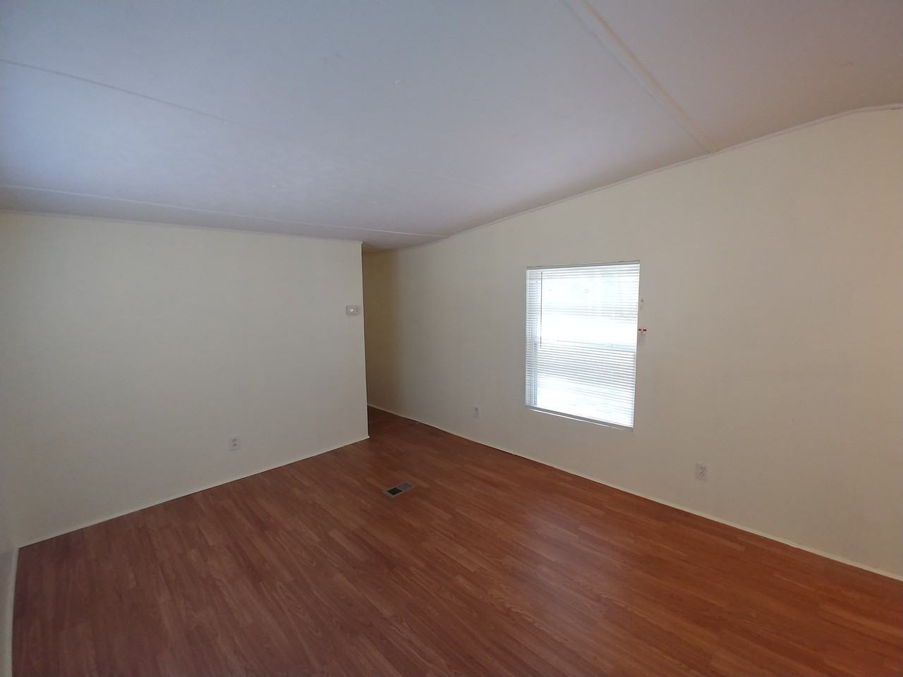 16636 Diagonal Rd - Photo 2 of 17