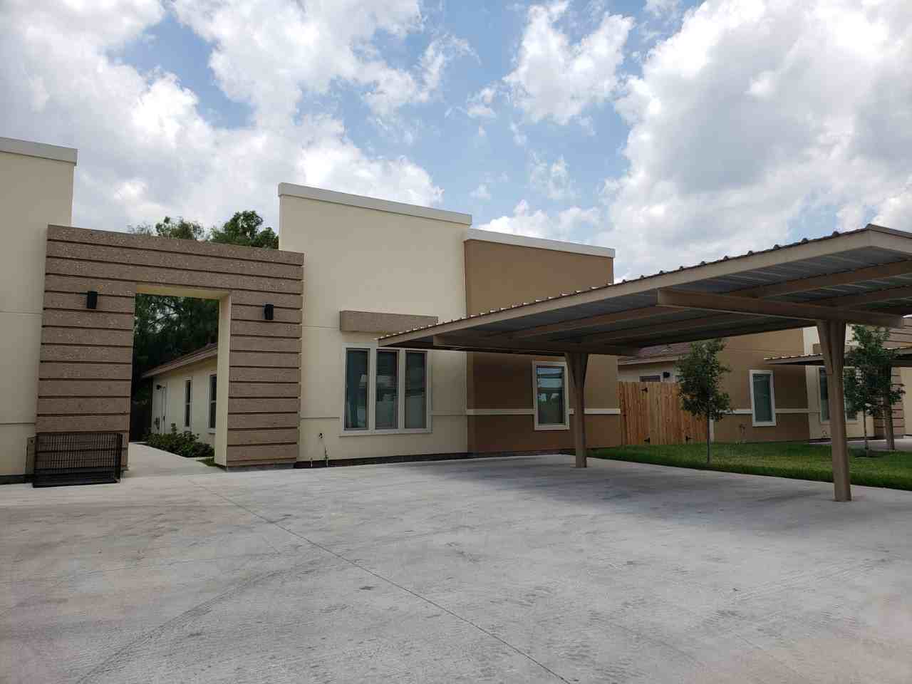 2104 Garden Ridge Dr - Photo 2 of 14