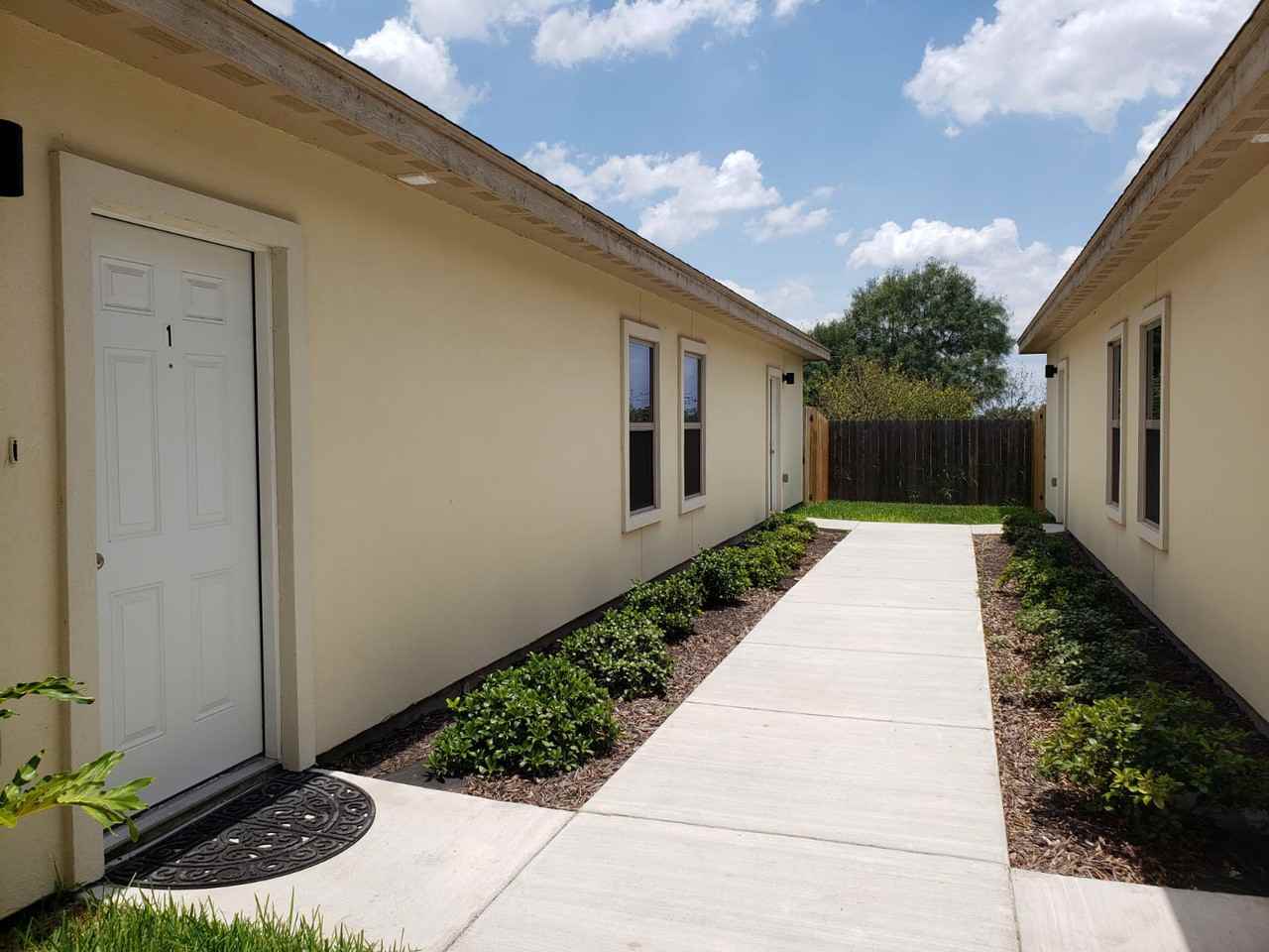 2104 Garden Ridge Dr - Photo 3 of 14