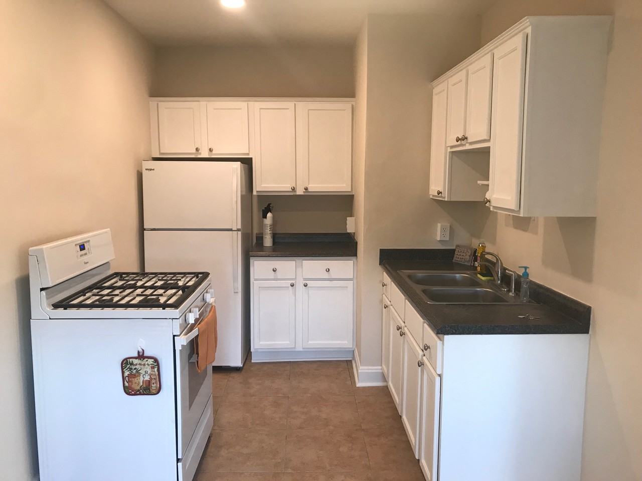 2152 N Meridian St - Photo 2 of 21