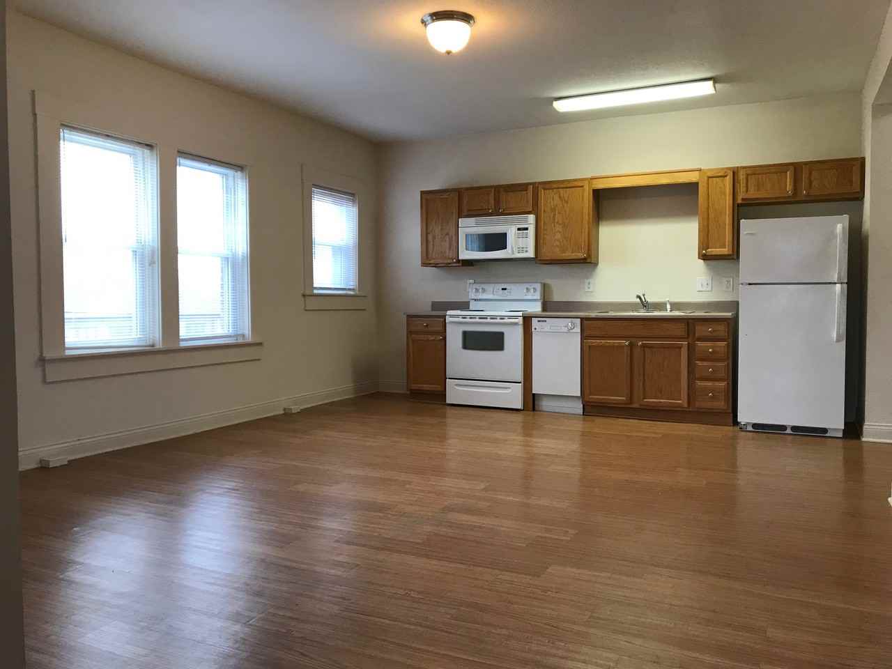 1022 Dr Martin Luther King Jr St - Photo 3 of 11