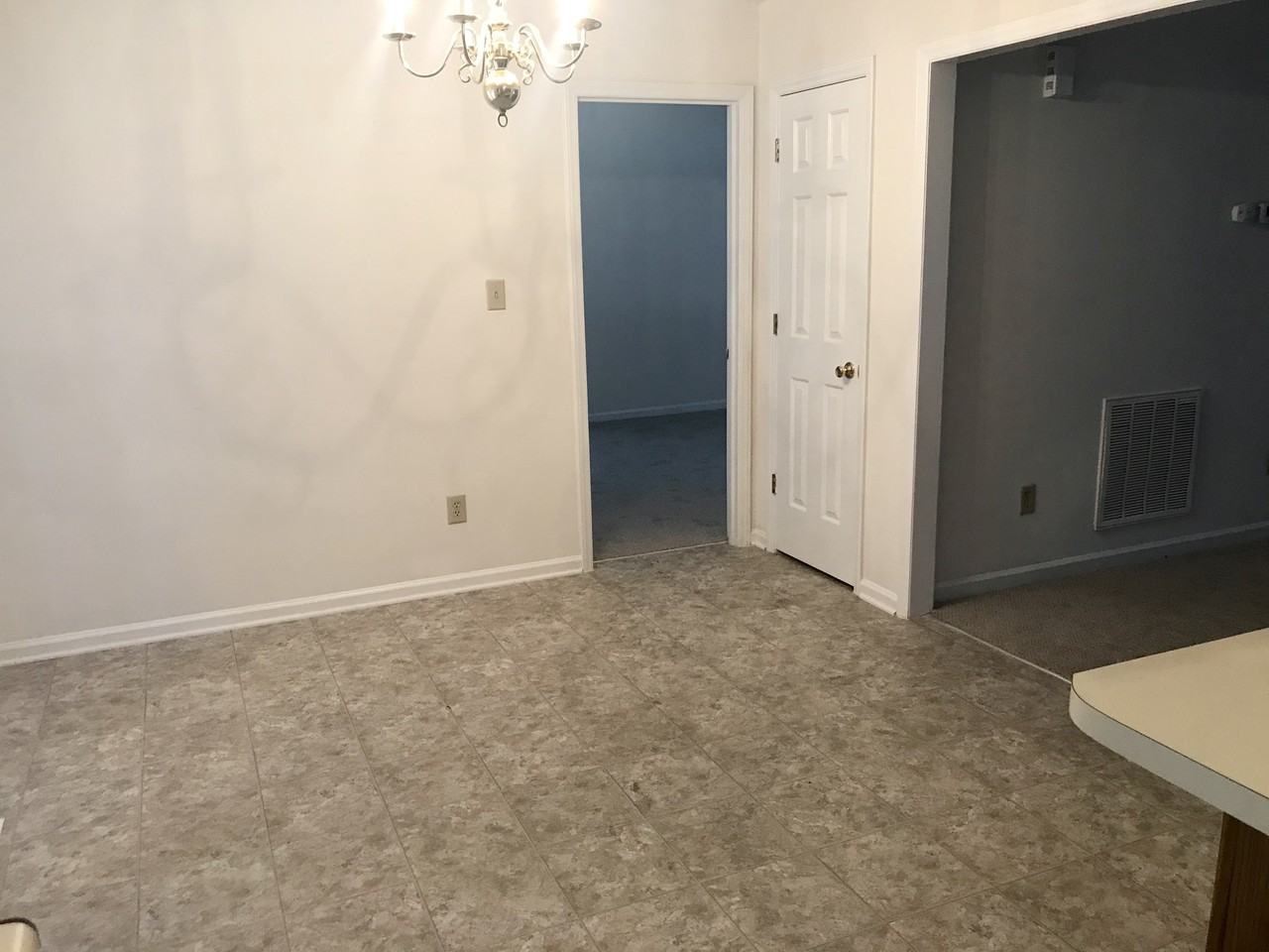 4229 Old Brick Ct - Photo 4 of 7