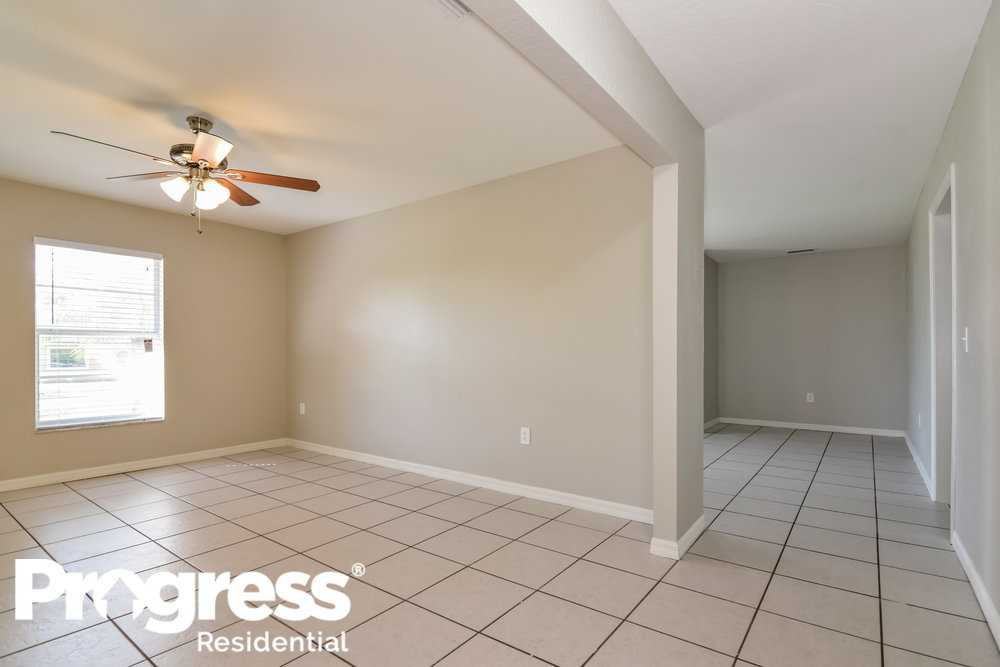 1735 Lavon St - Photo 3 of 15