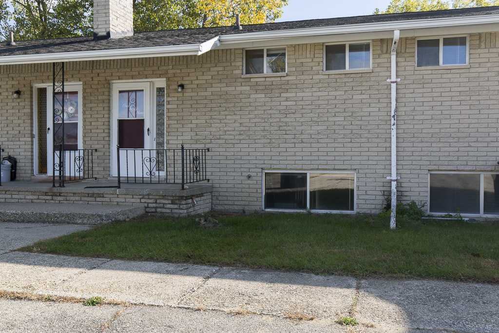 149 Huron View Ct - Photo 2 of 14