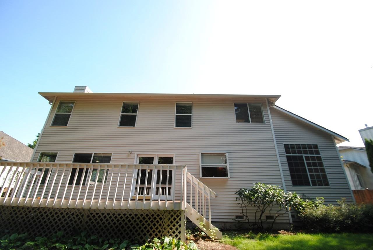 6009 147th Pl SE - Photo 2 of 17