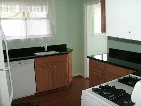 3107 Caroline - Photo 2 of 5