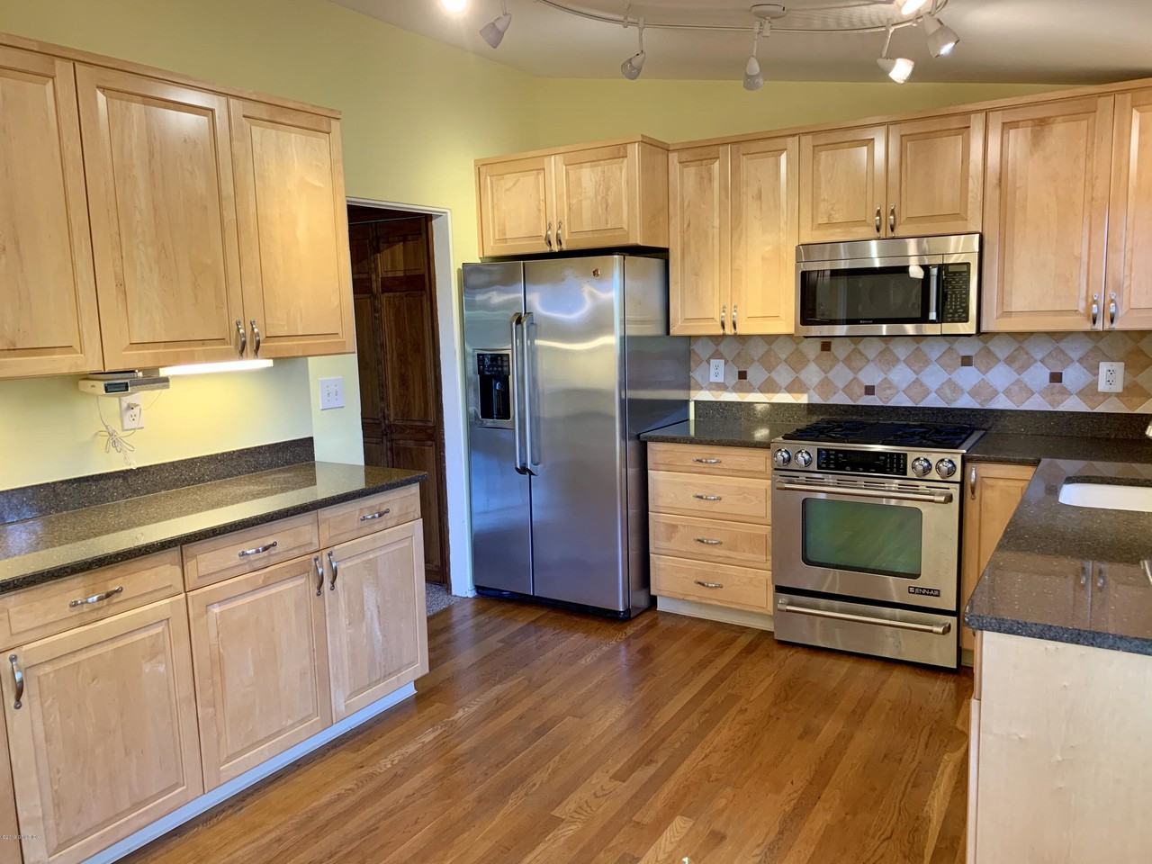 5 Crawford Terrace - Photo 3 of 31