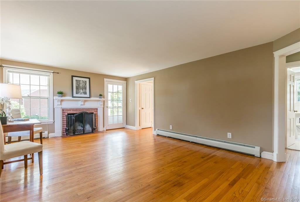 659 Mapleton Avenue - Photo 3 of 37