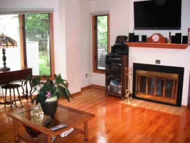 28 Greenway Gables - Photo 3 of 16