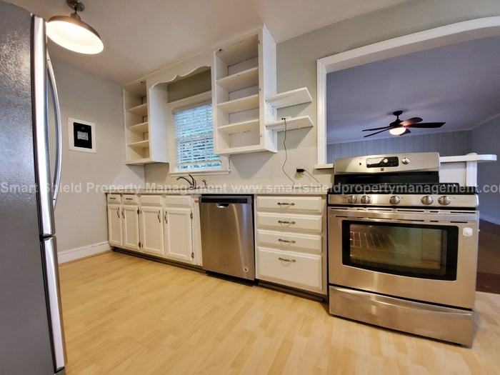 2035 Chesterfield Ave - Photo 3 of 31