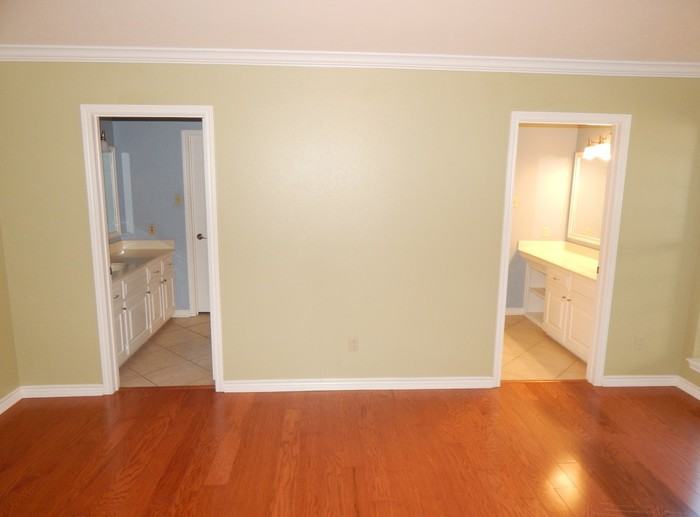 3104 Campus Circle - Photo 2 of 22