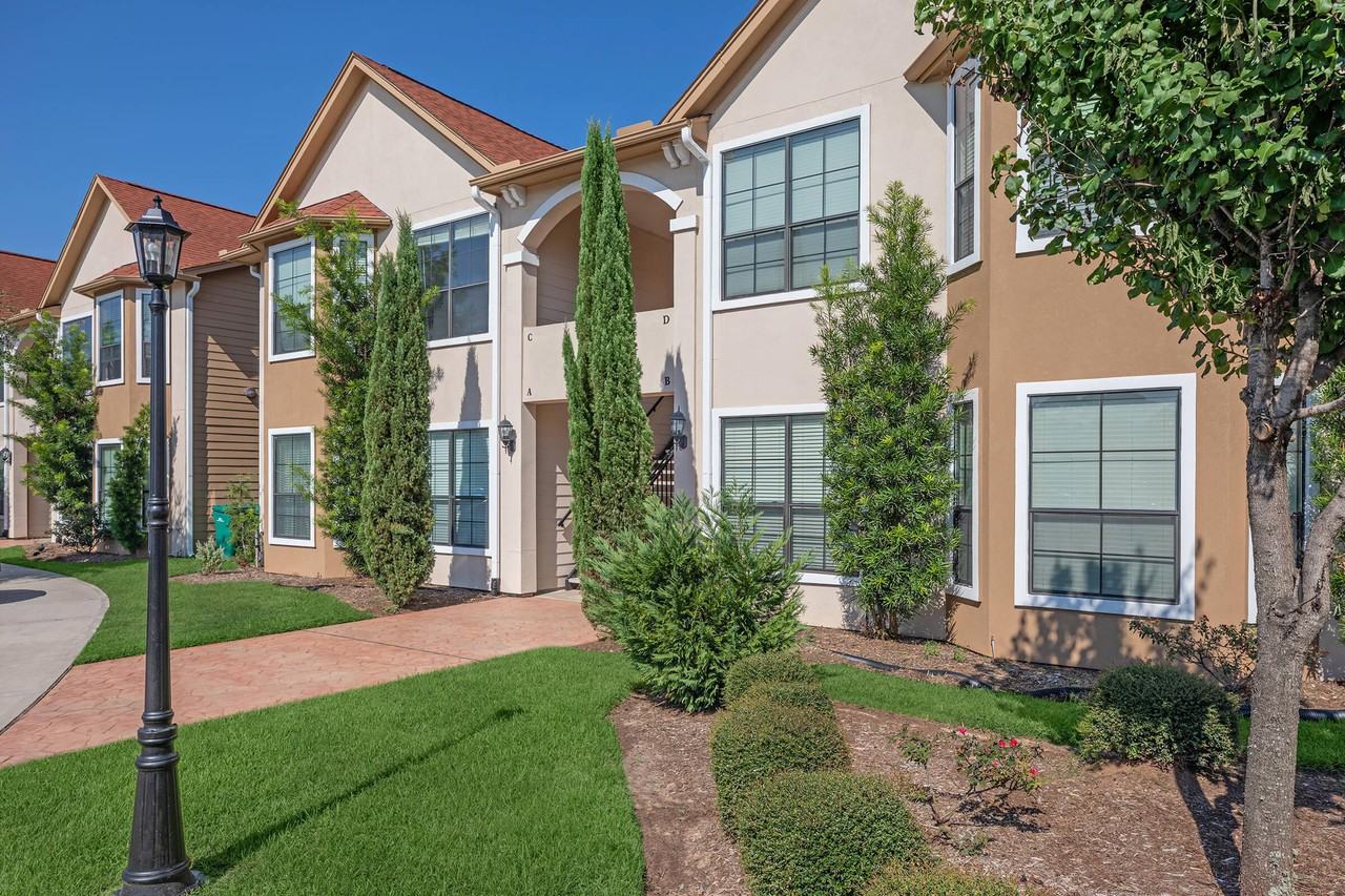 Fountains at Champions - Photo 6 of 50