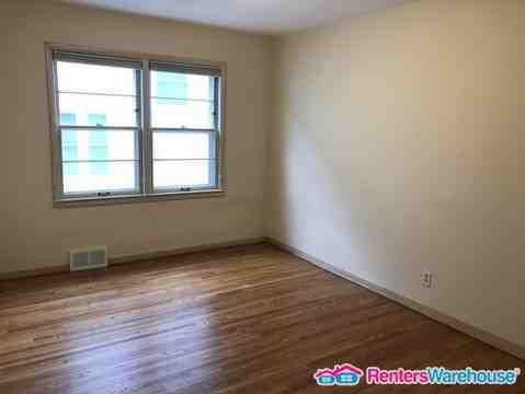 2921 Huntington Avenue 1 - Photo 2 of 7