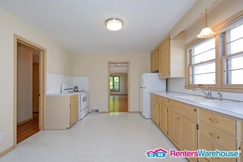 2921 Huntington Avenue 1 - Photo 3 of 7