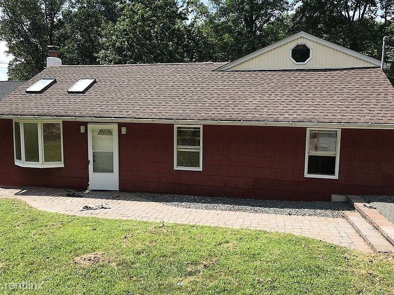 138 White Meadow Road - Photo 2 of 11