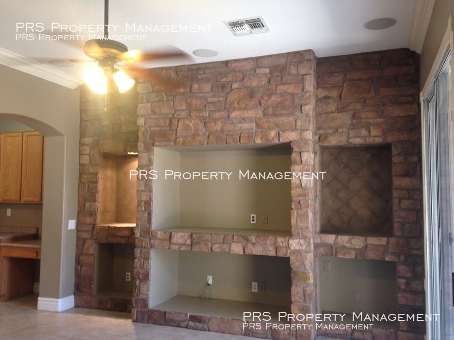 3543 E Washington Ave - Photo 2 of 14