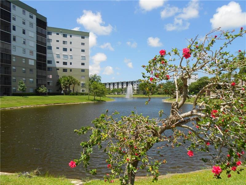 2112 South Cypress Bend Drive #401