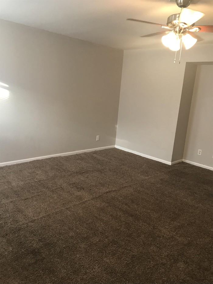 308 Eisenhower Street - Photo 3 of 23