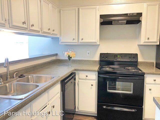 Vintage at Oak Hill - Photo 2 of 11