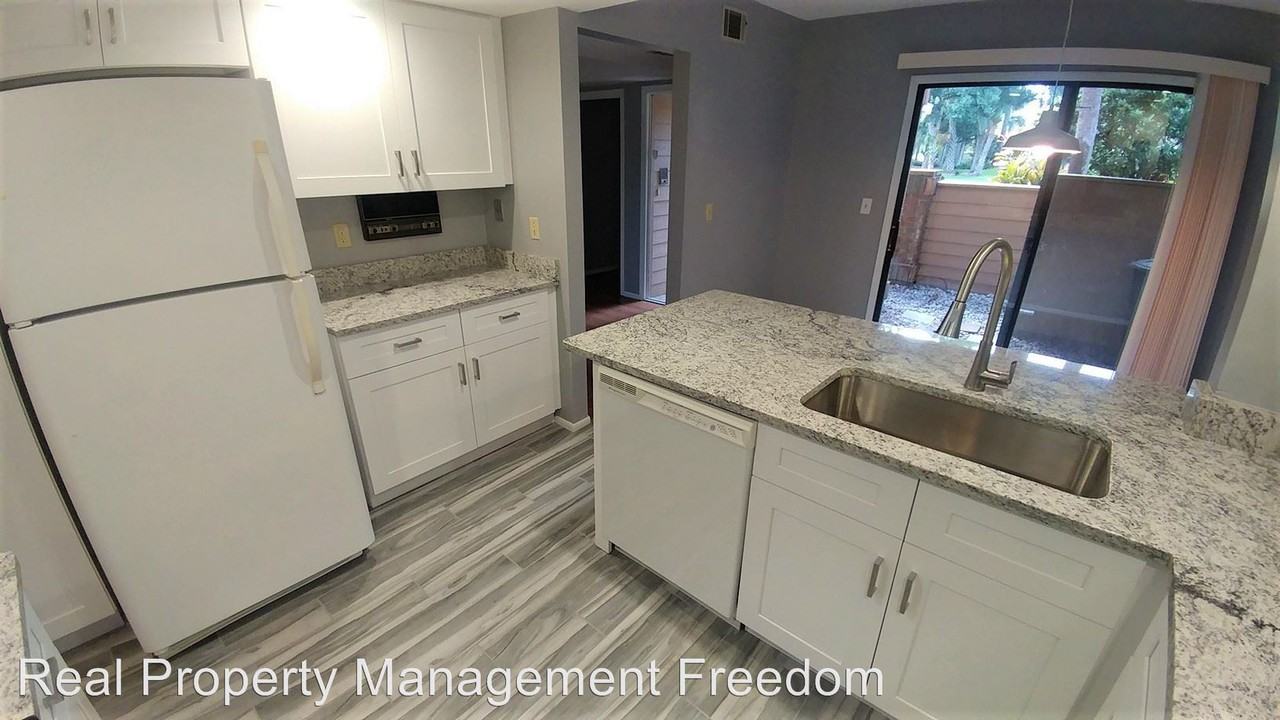 136 Laughing Gull Ct - Photo 2 of 50
