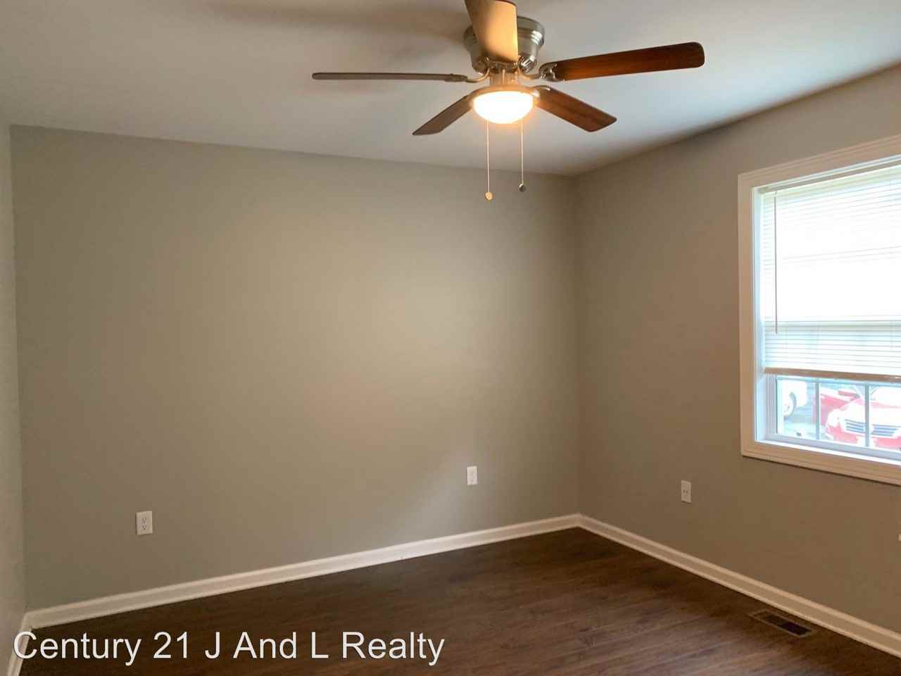 22263 Hays Mill Road - Photo 2 of 11