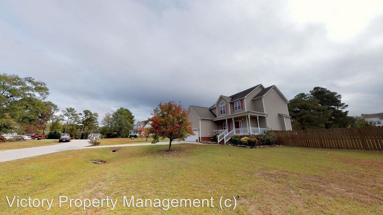 2916 Hayward Ct - Photo 2 of 44