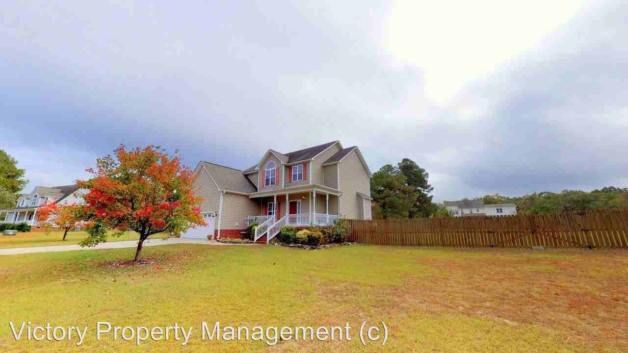 2916 Hayward Ct - Photo 3 of 44