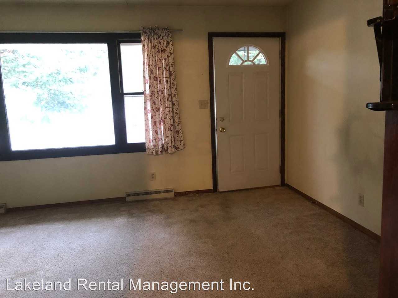 113 Illinois St - Photo 2 of 8