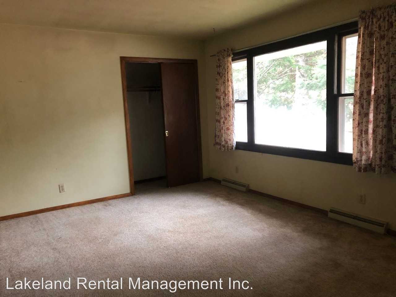 113 Illinois St - Photo 3 of 8