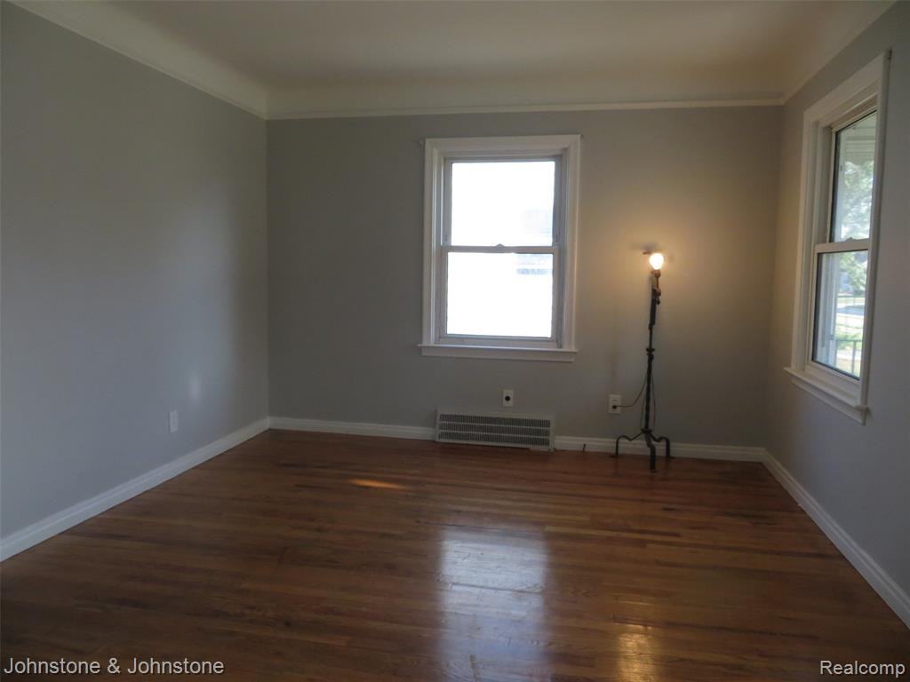 22042 Gascony Ave - Photo 6 of 27