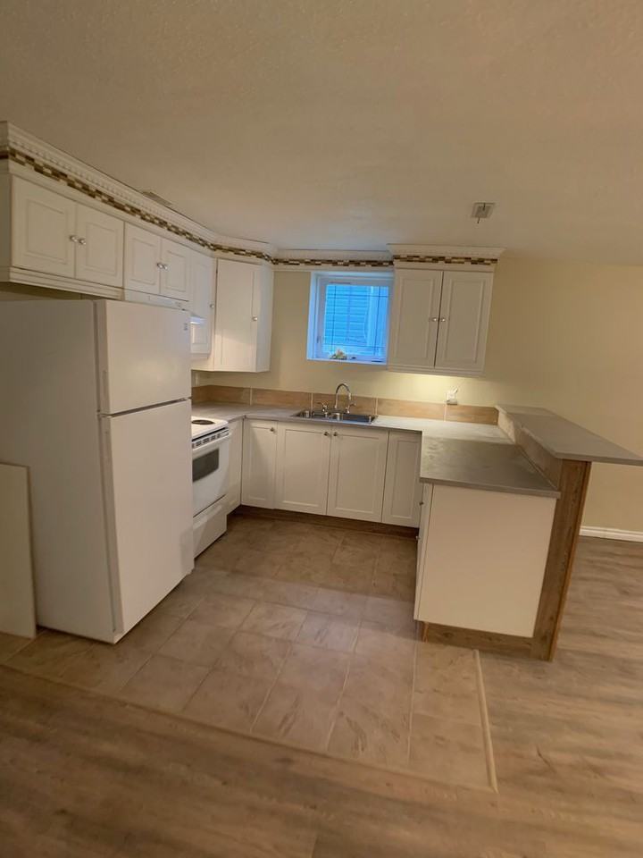 105B Shore St - Photo 3 of 10