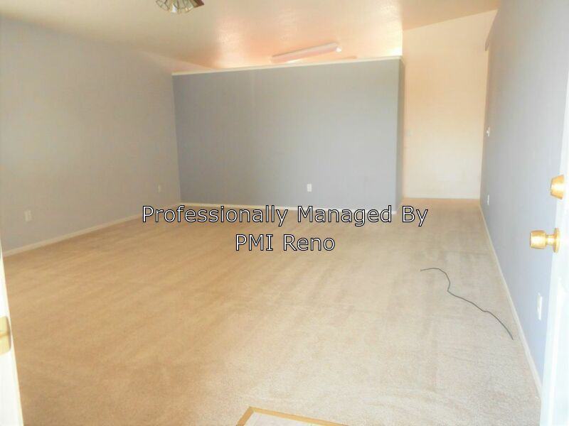 18127 Alexandria Dr - Photo 3 of 20