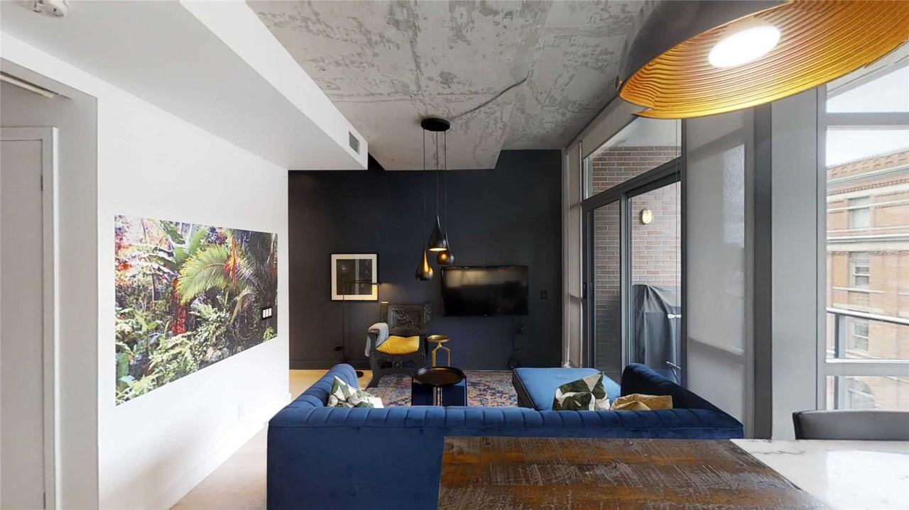 2 Gladstone Avenue #40