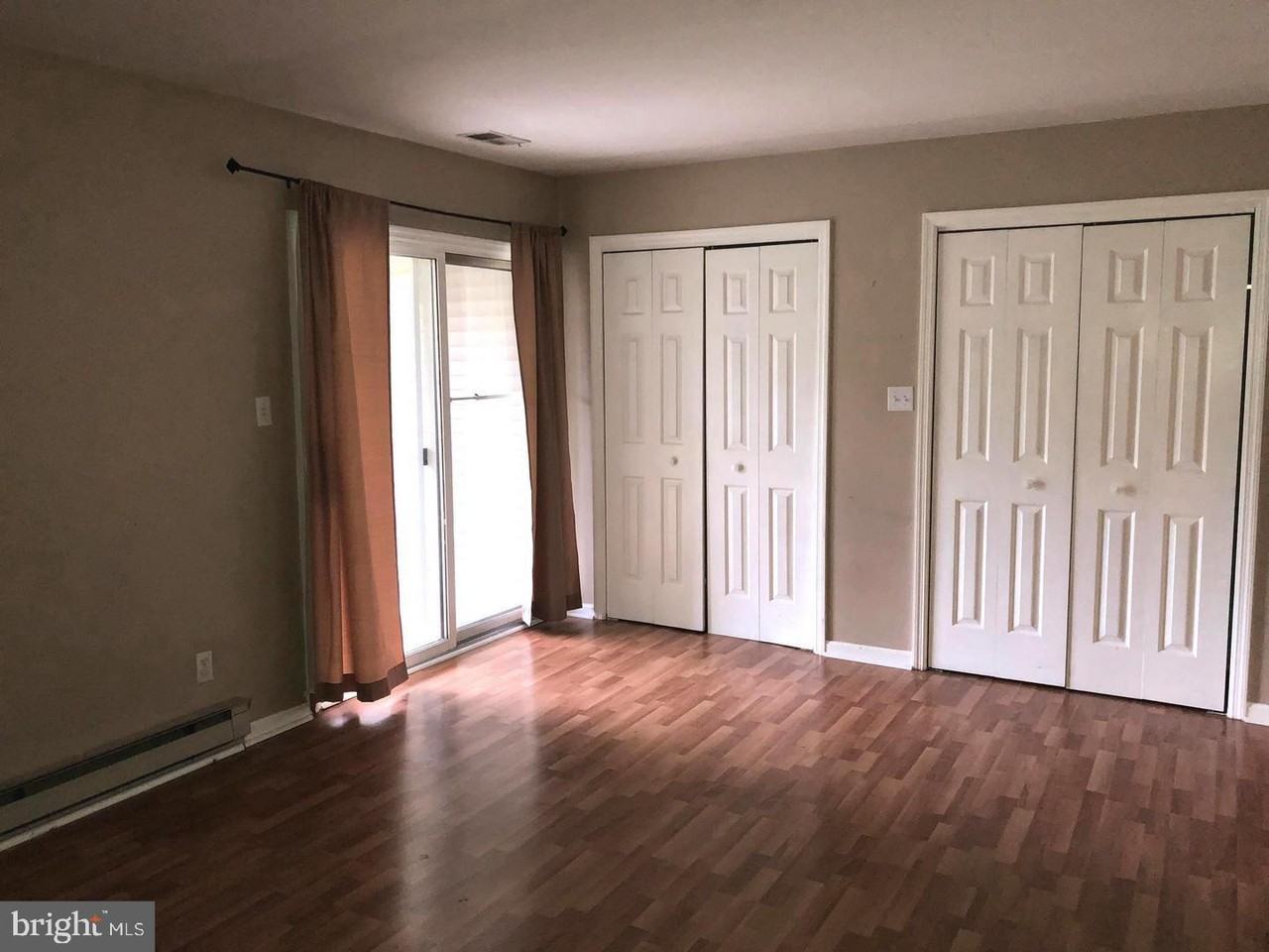 14853 Robinhood Circle - Photo 3 of 10