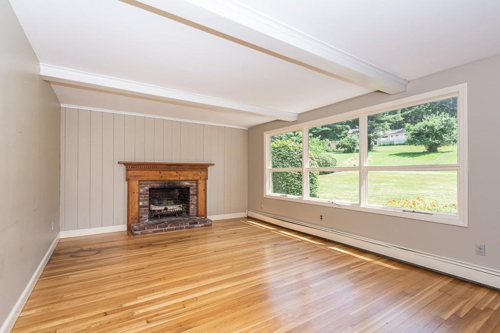 31 Skyfields Dr - Photo 2 of 27