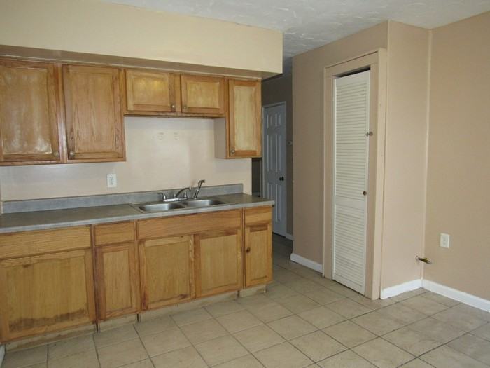 19119 Longbrook Road - Photo 2 of 12