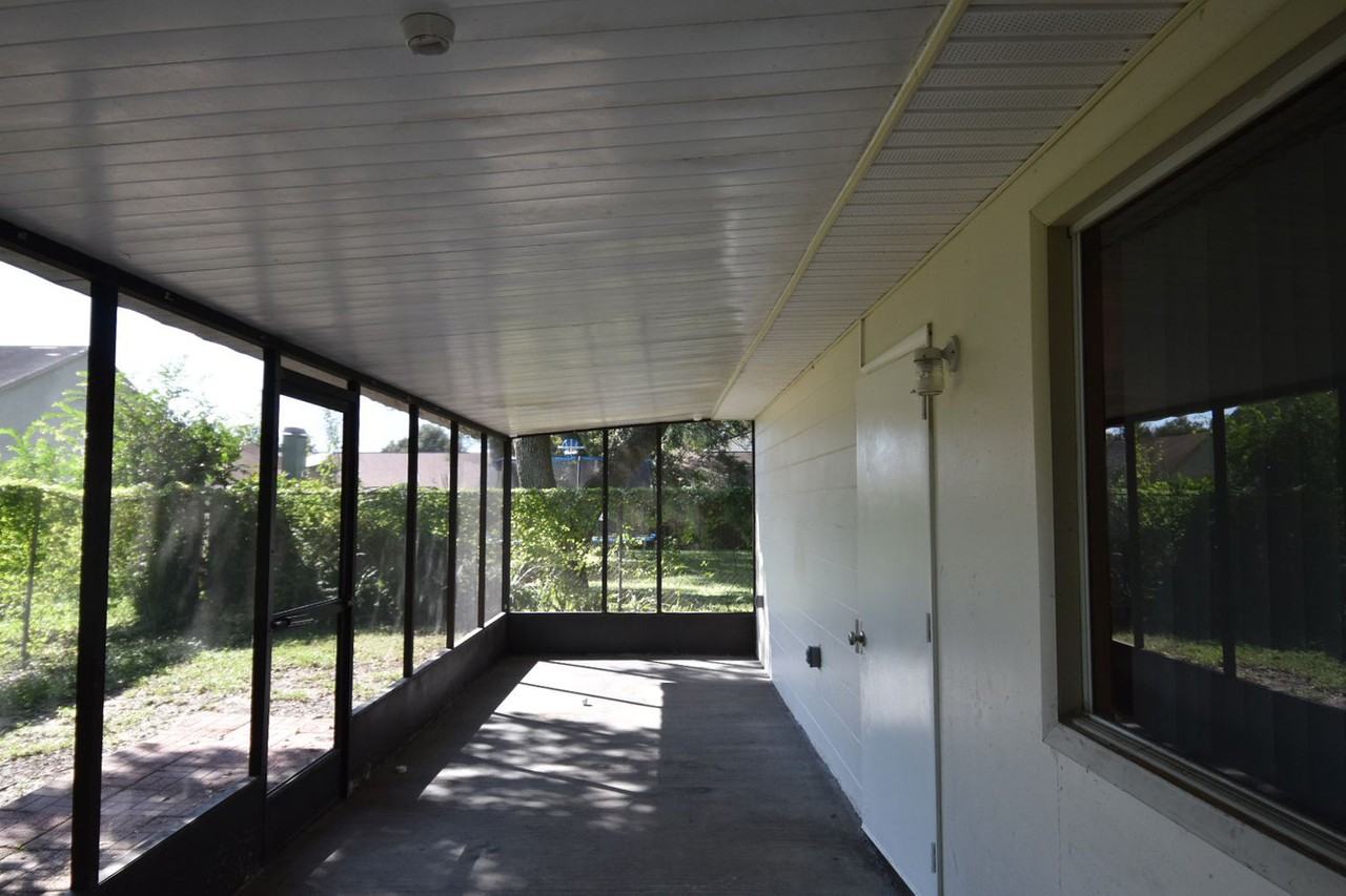 1645 Sailpoint Dr - Photo 2 of 12