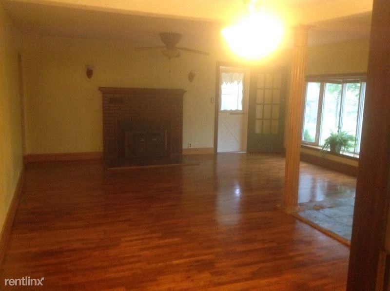 2495 Jaguar Rd - Photo 2 of 18