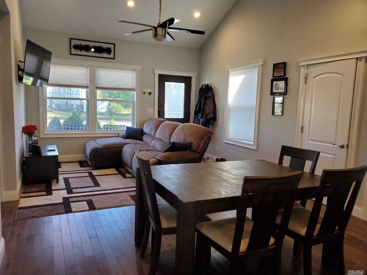 445 48th Street - Photo 3 of 9