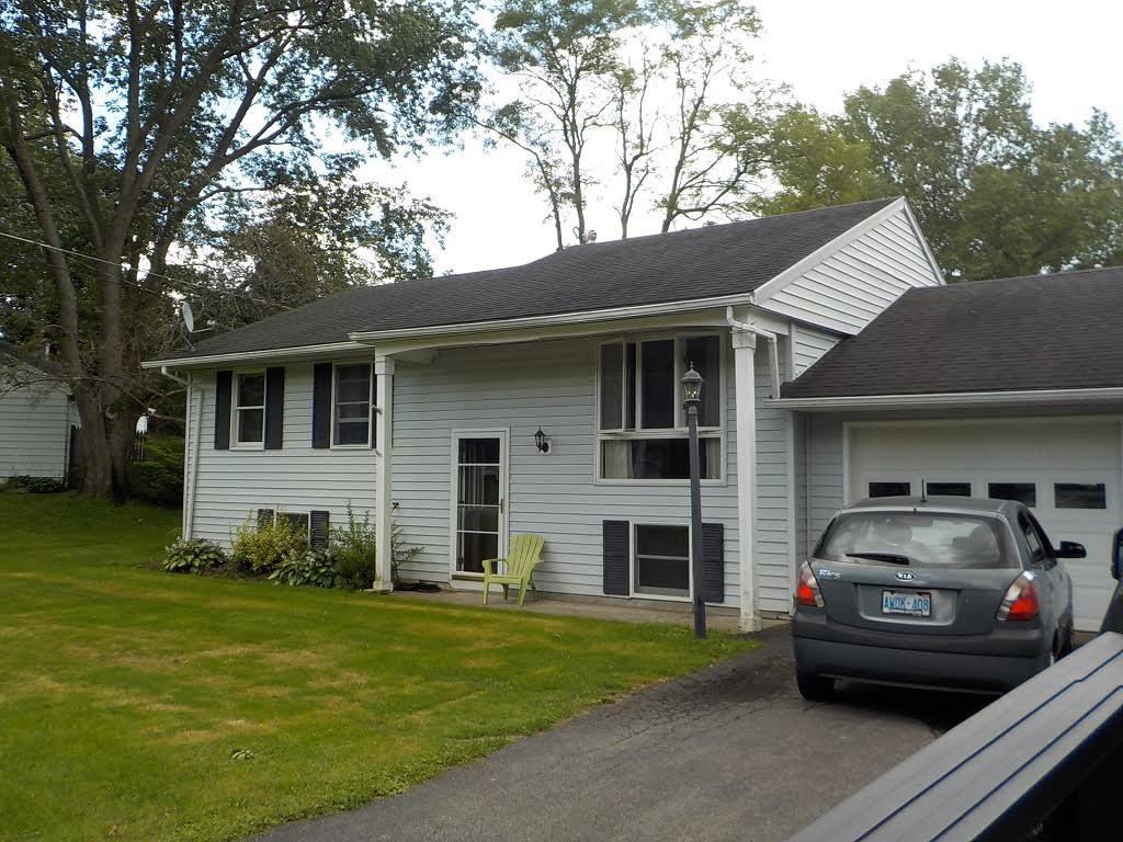 18 Winston Drive - Photo 3 of 26