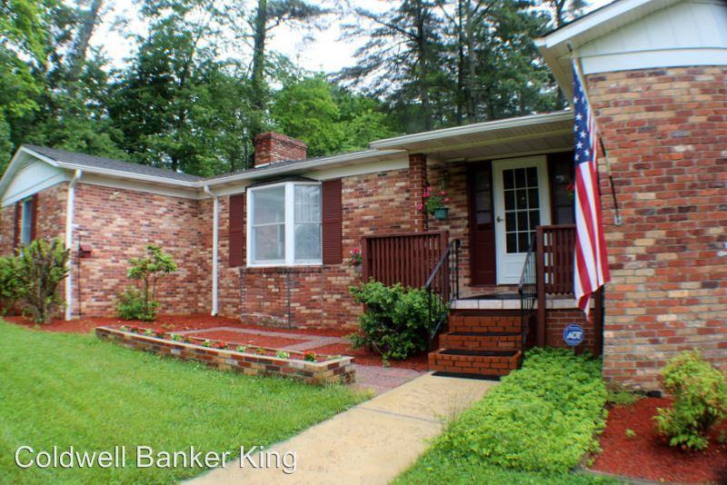 112 Crooked Creek Rd - Photo 2 of 15