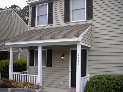 136 Lullwater Dr