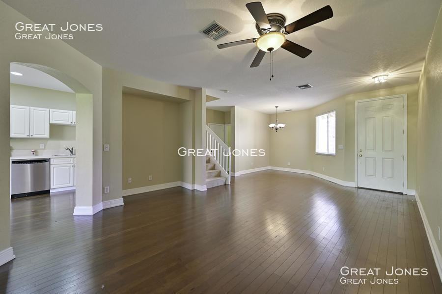 17563 Cherry Ridge - Photo 3 of 17