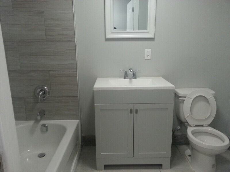 712 Bloor Street West - Photo 2 of 9