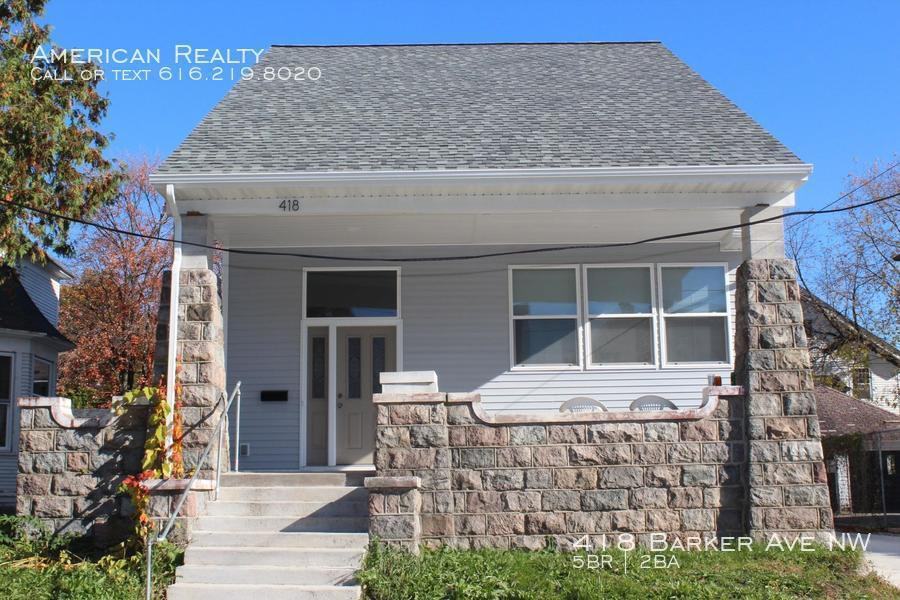 418 Barker Ave Nw - Photo 2 of 15