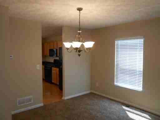 9255 Ruston Ln - Photo 2 of 18