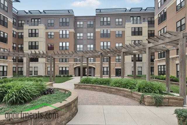 Vine Street Lofts - Photo 2 of 7